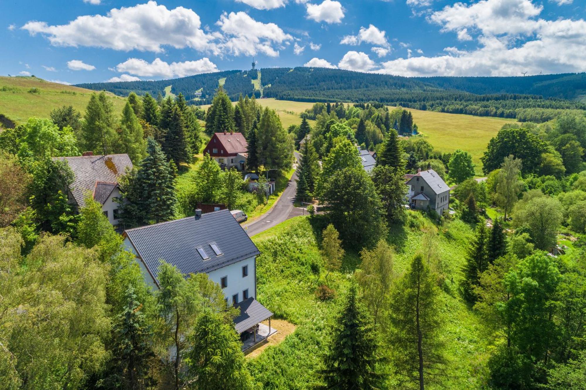 Klinovec 129 Apartman Loučná pod Klínovcem Kültér fotó