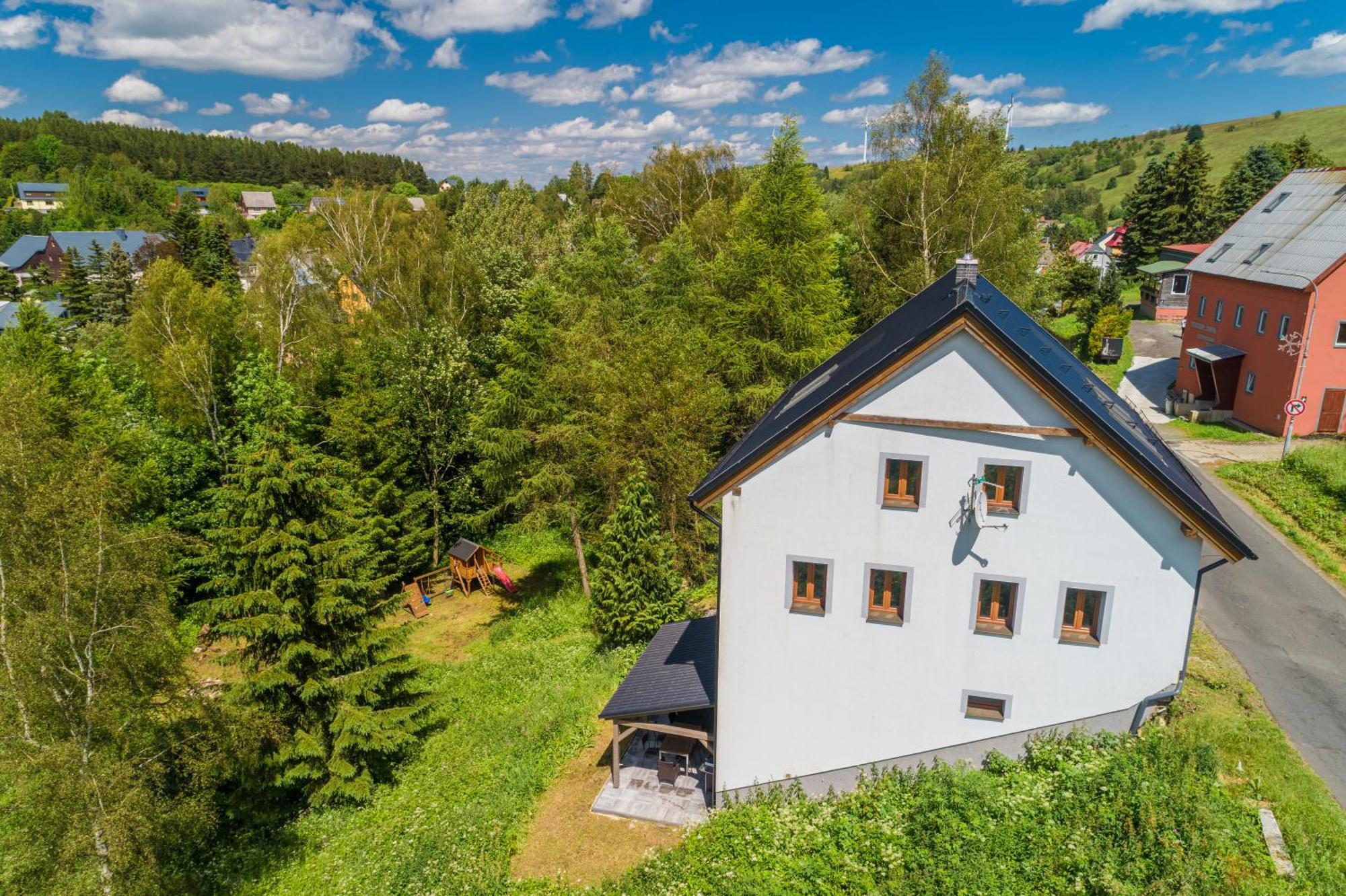 Klinovec 129 Apartman Loučná pod Klínovcem Kültér fotó